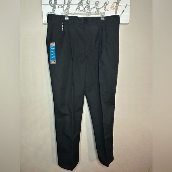 Dickies - Men’s black pleated relaxed fit comfort waist work pants - Picture 3 of 6